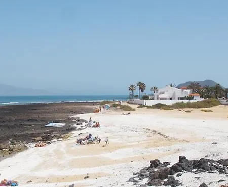 Anju Delfines Bravo's