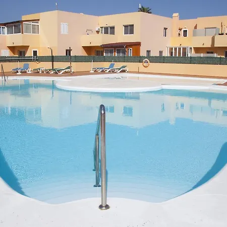 Anju Delfines Bravo's Apartamento *