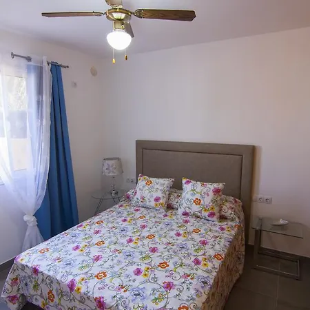 Anju Delfines Bravo's Apartamento