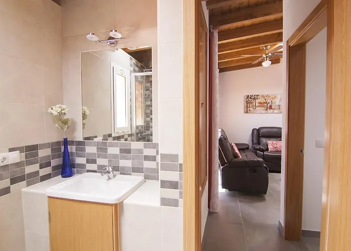 Anju Delfines Bravo's * كوراليهو